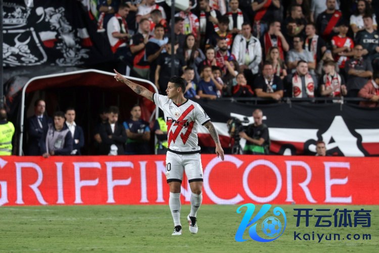 每体：J罗好像从巴列卡诺隐匿了一样，俱乐部从不说他缺席的原因