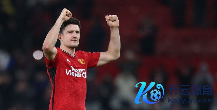 英媒：阿莫林在向曼联施压，条件续约马奎尔一年